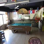 Harrys Bar & Apartments